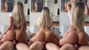 Loira sensual e super gostosa se divertindo no privê