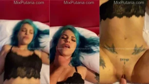 Batendo com tudo na buceta da Ruukialol cheia de tattoo