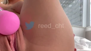 Vazou a Leticia Reed se divertindo horrores com um vibrador na xereca!