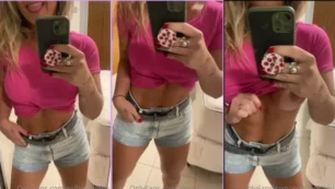 Xxx caseiro da gostosa Lais, que adora mostrar os peitões!